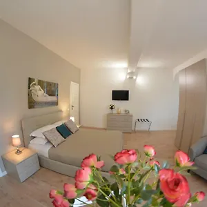 Holiday home Petit Bijou De Vatican-trastevere, Rome